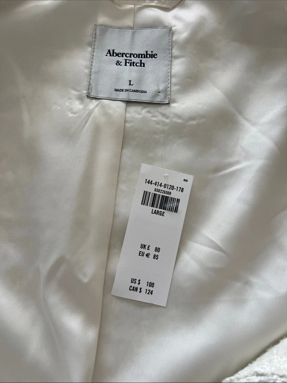 NWT • Abercrombie & Fitch • Short Sleeve Tweed Lady Jacket - Picture 4 of 5